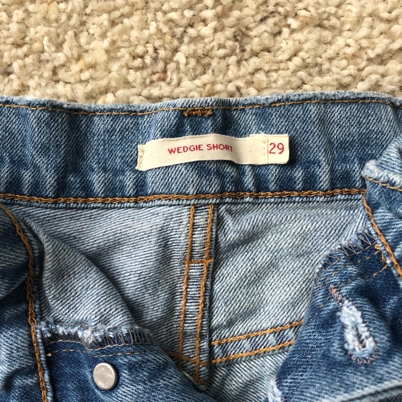 Levi’s High-Waisted Distressed Wedgie Shorts - Picture 5 of 5